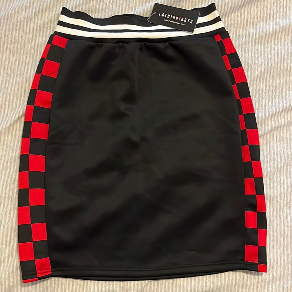 Fashion nova skirt